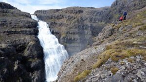 Drynjandi er einn af þeim fossum sem mun þurrkast upp ef af Hvalárvirkjun verður, landvernd.is