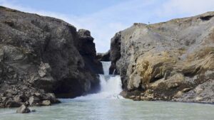 Nýi foss í Farinu frá Hagavatni er í hættu, verndum náttúruna, höfnum stóriðjuvirkjunum, um 80% allrar raforku fer til stóriðju á Íslandi, landvernd.is