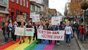 Ungt fólk hefur krafist tafarlausra aðgerða í loftslagsmálum síðan í febrúar 2019 með vikulegum loftslagsverkföllum. Ljósmyndari: Gunnlaugur Rögnvaldsson. landvernd.is